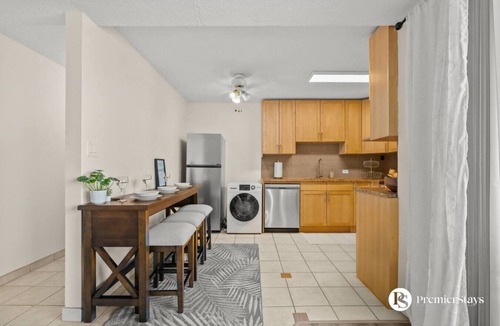 Southwest Calgary Apartment | Live the 17th Ave Lifestyle » Secure Parking » AC