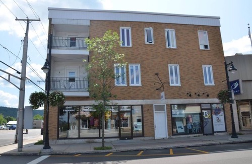 La Tuque Apartment | Logement voyageurs ou travailleur 503