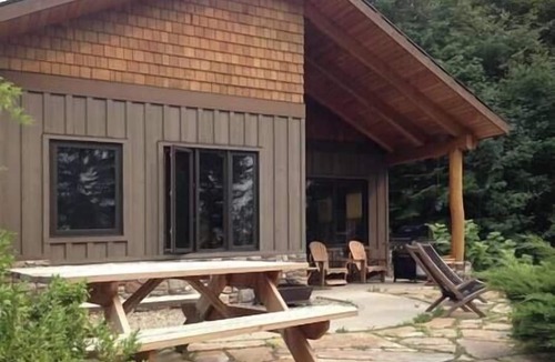 New Denver House | Loki's Cabin at Big Bay Stays