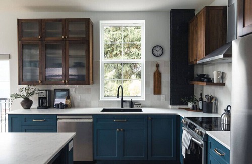 Kaslo Condo | Loki’s Loft and Cellar