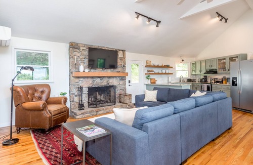 Wolf Laurel Cabin | Long Range Views from Beautiful Modern Cabin