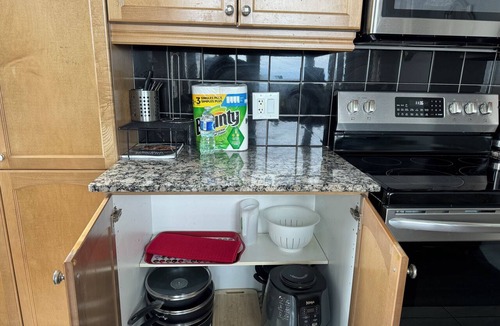 Downtown Mississauga Condo | Lovely 1 bedroom Condo Downtown Mississauga by Square One