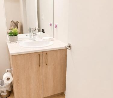 Sidney Apartment | Lovely Brand New Suite