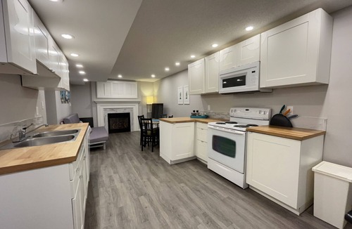 Southwest Edmonton House | Lovely renovated 3-bedroom in South-Central Edmonton