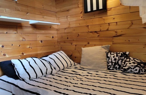 Saint-Sauveur House | Lovely Studio in Chalet Saint-Sauveur