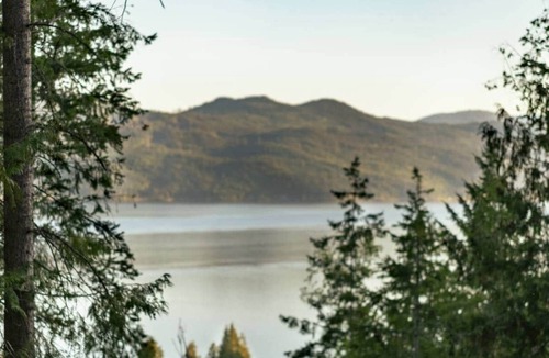Magna bay Cabin | Luna at Namastay Glamping Retreat