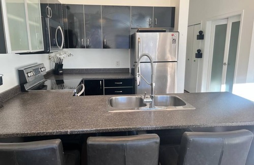 Langford Condo | Luxe 2-Bedroom in Lavender Square