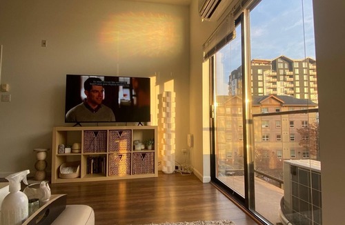 Langford Condo | Luxe 2-Bedroom in Lavender Square