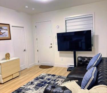 Langford Apartment | Luxury 2-Bedroom Suite at Bear Mountain Victoria