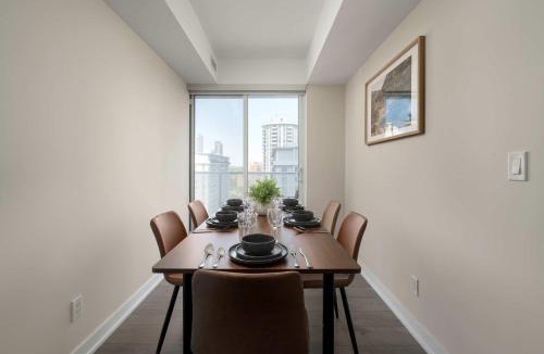 Church and Wellesley House | Luxury 3BR 2BA with 2 King Beds Sleeps 8 on Yonge