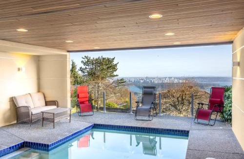 West Vancouver House | Luxury 6BR West Van Villa - Sky-High Ocean Views