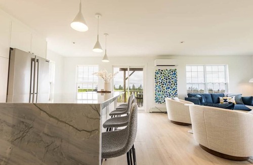 Saint Peters Bay House | Luxury Bay View Escape 4BR Near Beaches & Golf
