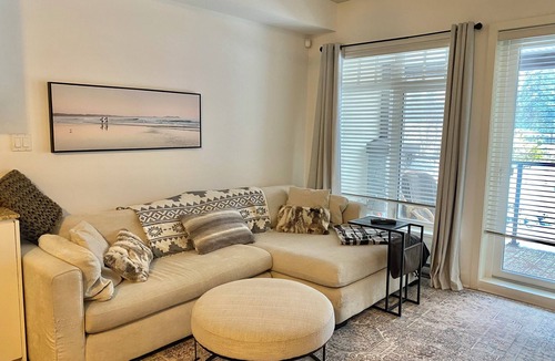 Bear Mountain Resort Condo | Luxury Condo on Bear Mountain—travel nurses! pets!