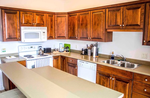 Queens Square Condo | Luxury Downtown Condo
