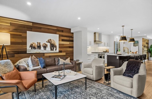 Canmore Villa | Luxury Escape | Private Hot Tub and Firepit