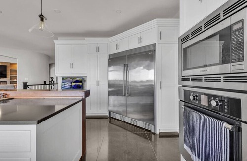 Conestogo House | Luxury Farmhouse w/Hot Tub
