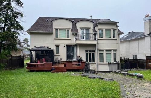 Newtonbrook House | Luxury Home