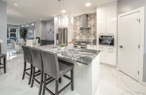 Southwest Calgary House | 👑Luxury Inner City New Built/Garage/AC/EV Charger