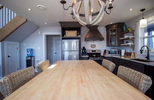 Lunenburg Cottage | Luxury Oceanfront Home in Lunenburg