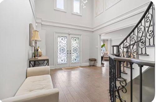 Richmond Hill House | Luxury Spacious House Near Yonge St Mall Hwy7