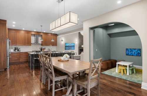 Canmore Condo | LUXUS 4BR Penthouse 2500sqft + Private Hot Tub