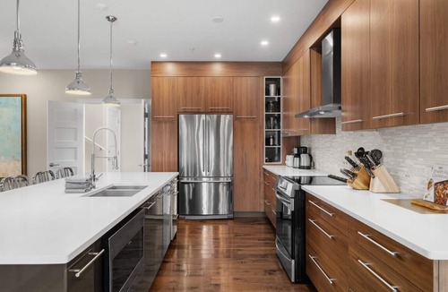Canmore Condo | LUXUS 4BR Penthouse 2500sqft + Private Hot Tub