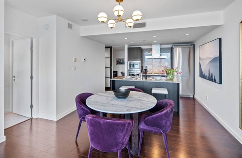 Downtown Victoria Condo | Magnificent King Suite w/Harbour Views & Pool