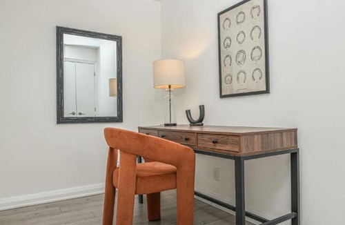 Bloor-Yorkville Apartment | Magnificent View 1BR Condo