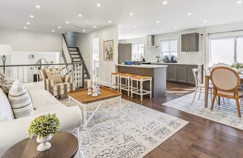 Greenbank Cottage | Maison Newman - Waterfront Luxury - Private Pool!