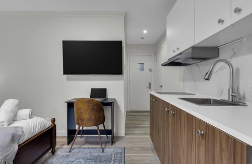 Plateau Mont Royal Hotel | Maison Paris