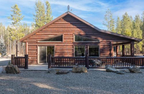 Valemount House | Mama Bear