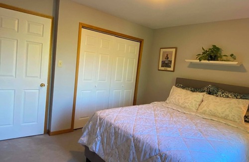 Fall River House | Maplewood Guest Room