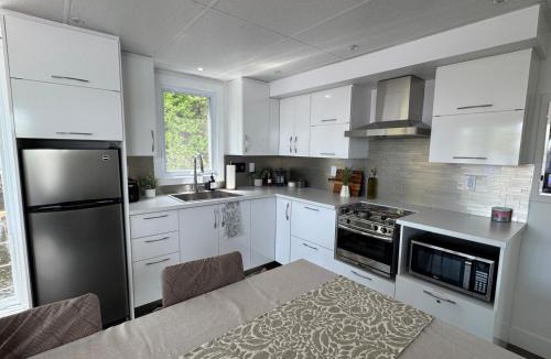 Mauricie Boat Rental | Maréa Stays, Habitation Flottante, Yacht Club TR