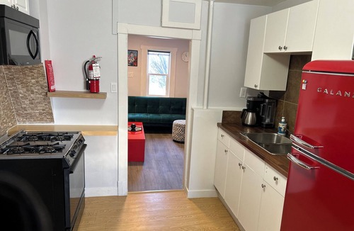 Marda Loop House | Marda Loop Blue Bungalow