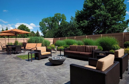 Ithaca Hotel | Marriott Ithaca | 2 Queen | Ithaca Commons, Finger Lakes, Indoor Pool
