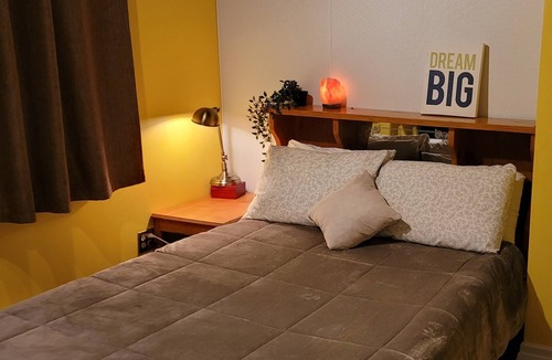 Beachcomber Bed & Breakfast | Massage studio & SPA services, private room retreat and rest