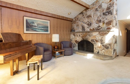 Departure Bay House | Mid Century Modern Home with Pool and Hot Tub