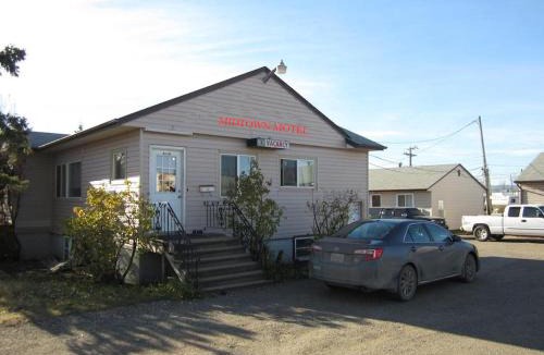 Dawson Creek Hotel | Midtown Motel on Alaska Ave