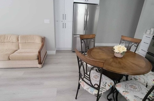 Hatzic House | Mission Home stay , A cozy home away from home , close to mountains and Lakes