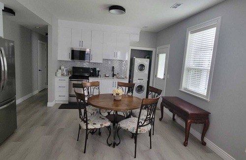 Hatzic House | Mission Home stay , A cozy home away from home , close to mountains and Lakes
