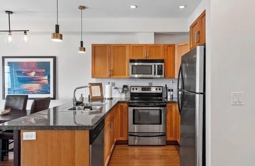 Westbank Condo | Modern 1-bedroom resort condo with AC in beautiful West Kelowna