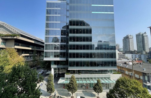 Downtown Vancouver Condo | Modern 1BD condo in the heart of downtown