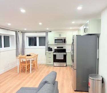 Terra Nova Apartment | Modern 1BR Close to Major Shopping & Amenities