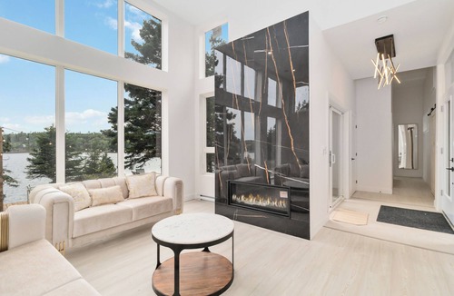 Bayside House | Modern 2Bdr House w/Ocean Beachfront 20 min to Halifax & Peggy's Cove