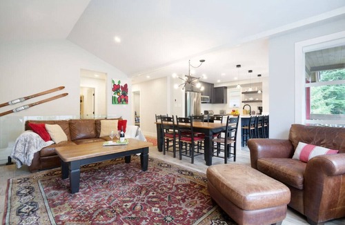 Blackcomb Villa | Modern 2BR/2BA Townhouse: HotTub & Pvt Garage!