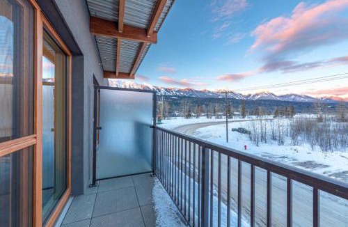 Golden House | Modern 2BR in Golden w/Stunning MTN Views!