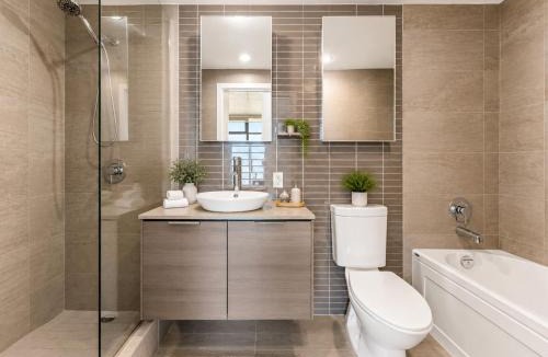Gastown Apartment | Modern 2BR in Vancouver's Most Iconic Building Walk to Skytrain and Seawall