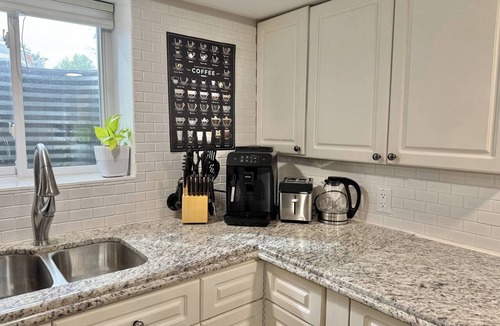 Brantford Apartment | Modern 2BR Retreat w Heated Floors-gazebo