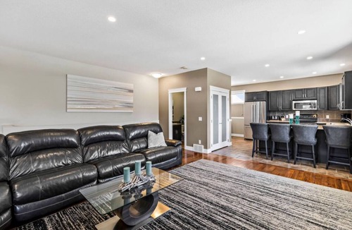 Sicamous Condo | Modern 3 story condo, boat slip available !