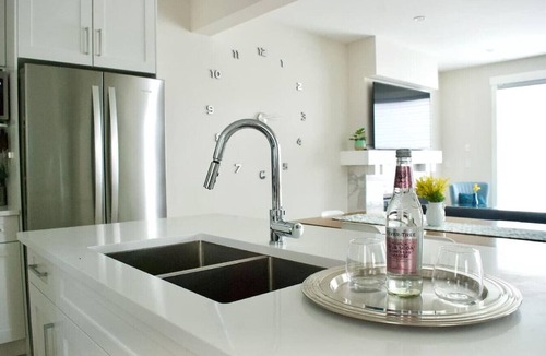 Marda Loop Apartment | Modern 3Br Altadore Home Near Downtown